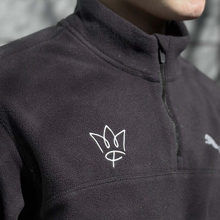 【PUMA】WINTER TECH POLAR フリース 1/4 ZIP